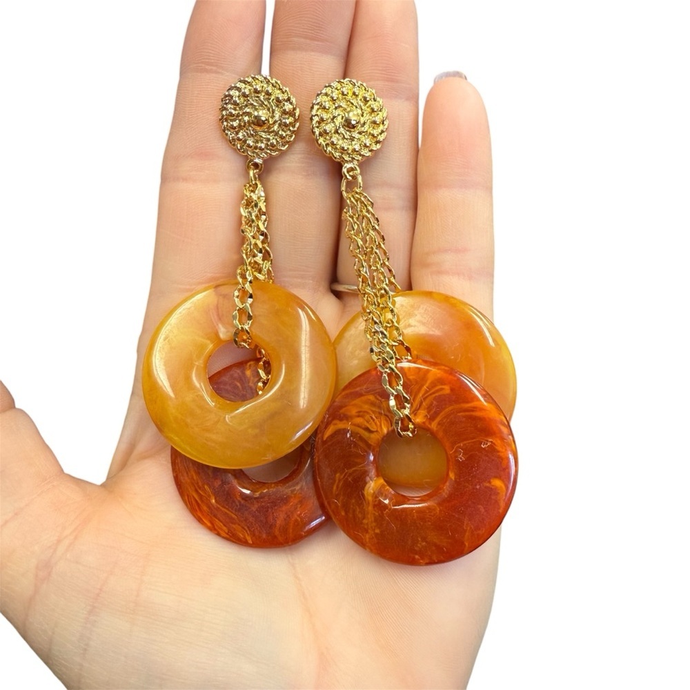 Avon “Color Disc”  Gold and Orange Dangle clip  Earrings NIB 1992 vintage